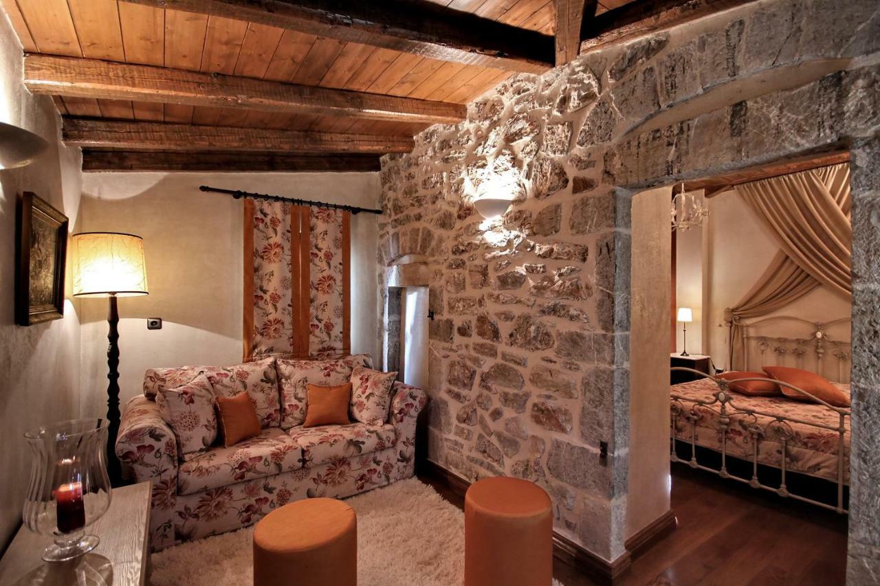 Lousiou Nymfes Bed and Breakfast Gortynia Exteriör bild