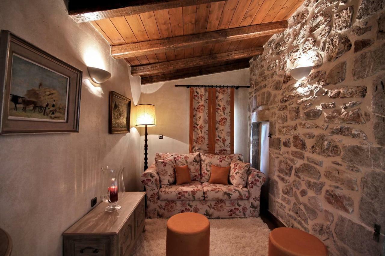 Lousiou Nymfes Bed and Breakfast Gortynia Exteriör bild