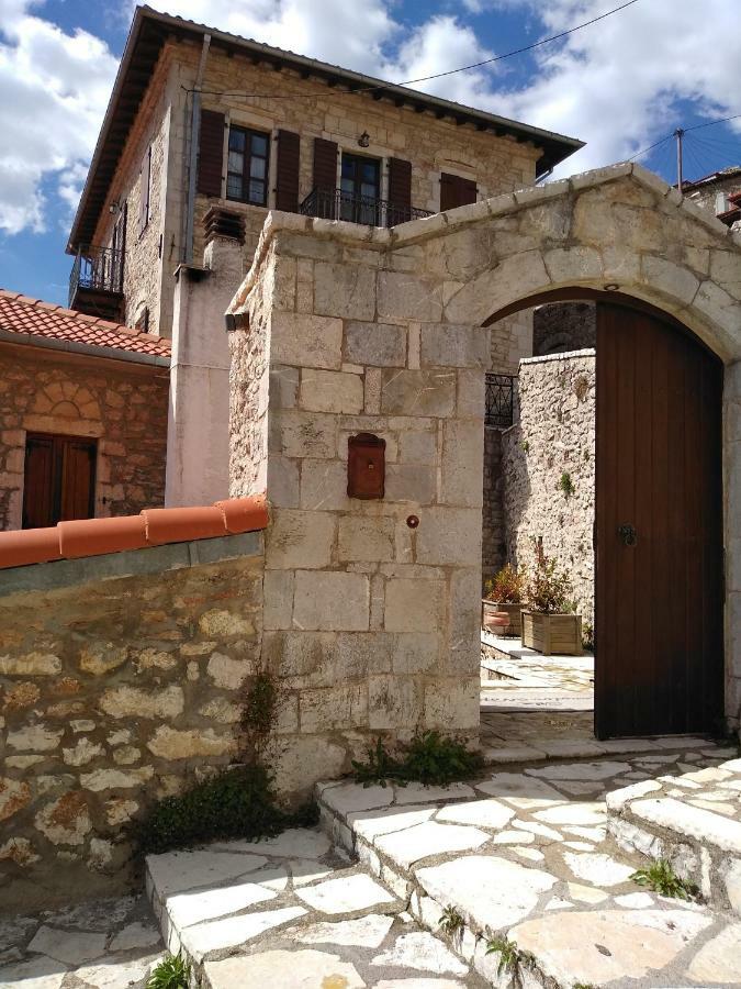 Lousiou Nymfes Bed and Breakfast Gortynia Exteriör bild